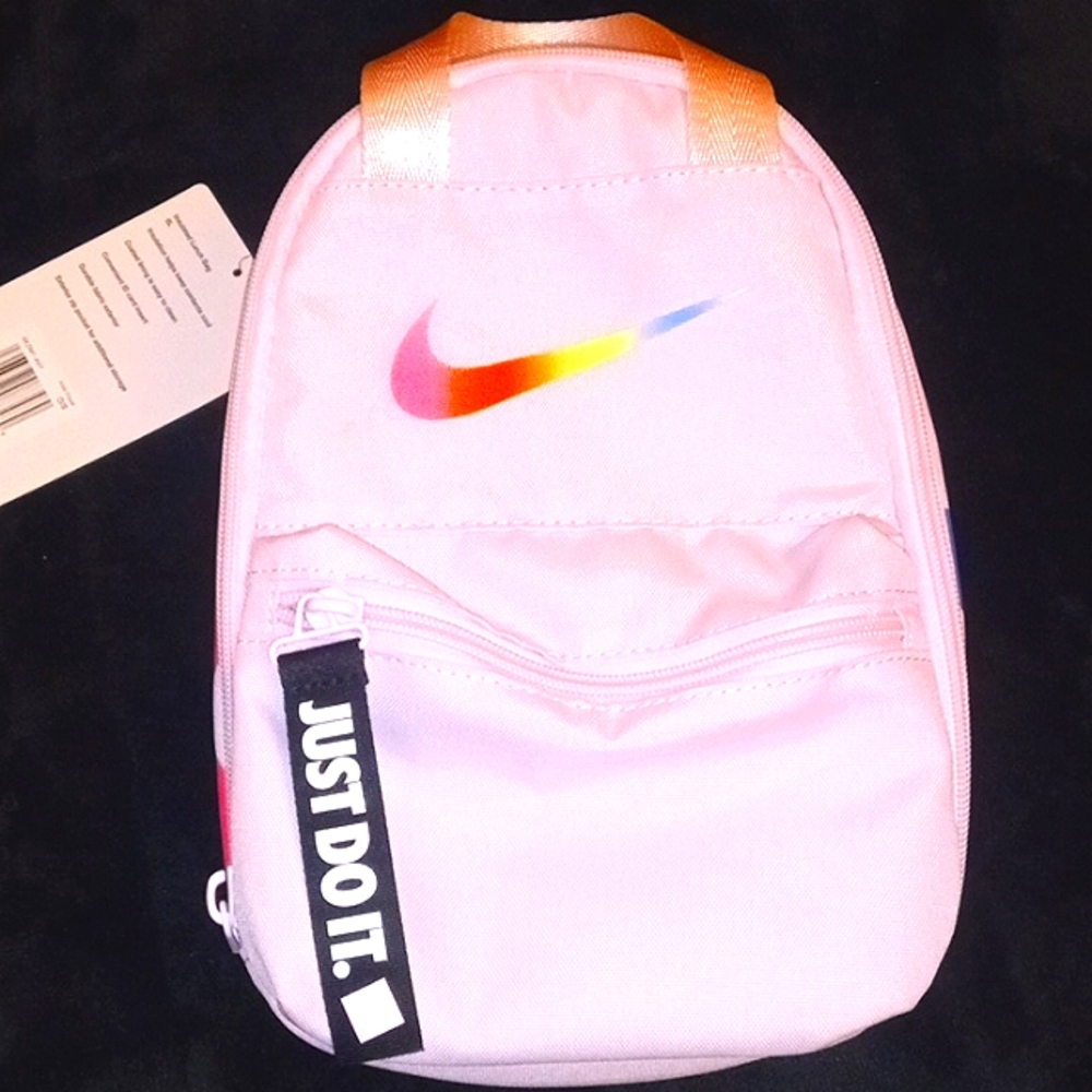 Lunchbox - Picture 3 of 9
